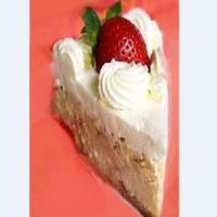 Strawberry Graham Cheesecake With Chilled Cream Topping_image