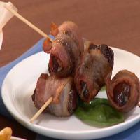 Dates Wrapped in Bacon with Marcona Almonds_image