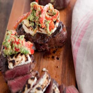 Black Pepper Crusted Filet Mignon with Goat Cheese_image