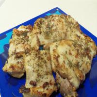 Grilled Chicken Breasts With Fresh Herbs_image