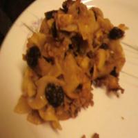 Sweet Kugel With Apples and Raisins_image
