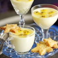 Passion fruit pots with coconut stars_image