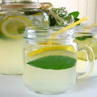 Fresh Minted Lemonade image