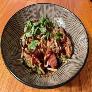 Stir Fried Rice Noodles with Beef_image