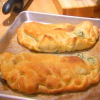 Spinach and Ricotta Calzone_image