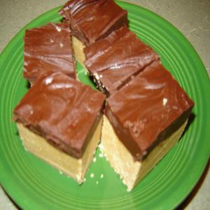 Chocolate Peanut Butter Fudgy Squares_image