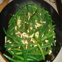 Sesame Stir-fried green beans with almonds_image