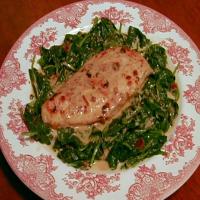Broiled Chipotle Chicken With Creamy Spinach_image