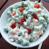 Pea Salad With Pimentos and Cheese_image