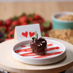Chocolate Covered Strawberries: The Candy Explosions Recipe by Tasty_image