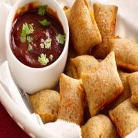 Spicy Barbecue Dip and Pizza Rolls_image