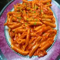 Spicy Tomato Cream Sauce Pasta w/ Italian Sausage_image