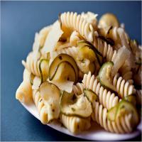 Pasta With Zucchini and Mint_image