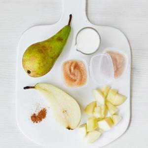 Weaning recipe: Spiced pear purée image