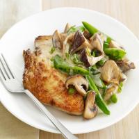 Chicken with Creamy Mushrooms and Snap Peas_image