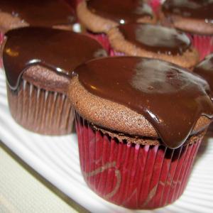 Devil's Food Cupcakes_image