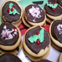 Giada's Peppermint-Chocolate Sandwich Cookies image