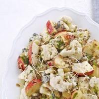 Crunchy cauliflower, apple & blue cheese salad image