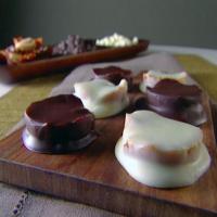 Almond and Chocolate Clusters_image