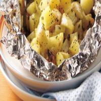 Grilled Cheesy Garlic Potato Packs image