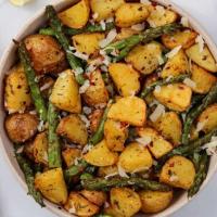 Air Fryer Asparagus and Potatoes_image
