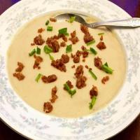 Velvety White Bean and Bacon Soup_image