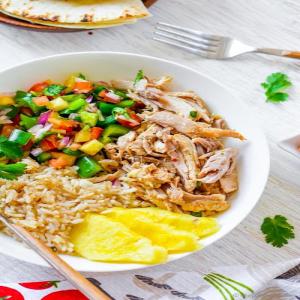 Slow Cooker Mojo Chicken and Rice Bowl_image