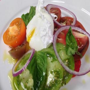 Poached Farm Eggs with Heirloom Tomatoes, Red Onions, Oregano and Feta_image