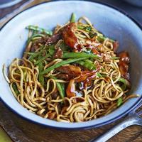 Chow mein image