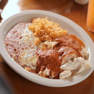 Pollo en Pipian Tipo Zacatecas (Chicken with Pipian Sauce, Zacatecas Style)_image