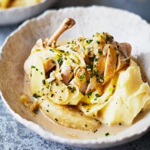 Cider-poached chicken with celeriac & apple_image