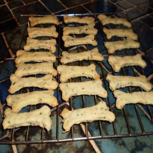 Grammy Cookies (For Dogs)_image