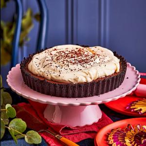 Chocolate cream pie image