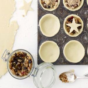 From-the-freezer mince pies_image