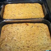 Cookie Bar Blondies for a Crowd_image