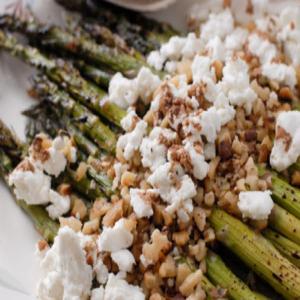 Roasted Balsamic Asparagus with Goat Cheese and Toasted Walnuts_image