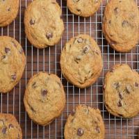 The Best Chewy Chocolate Chip Cookies_image
