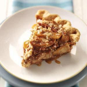 Makeover Caramel-Pecan Apple Pie_image