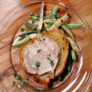 Pan-Fried Pole Beans With Chicken Liver Crostini image