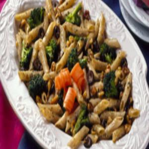 Broccoli-Walnut Mostaccioli Salad_image