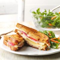Apple-White Cheddar Grilled Cheese image