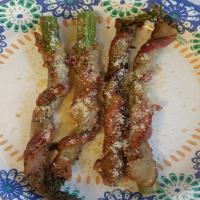 Bacon-Wrapped Garlic Asparagus_image