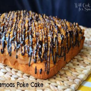 Samoas Poke Cake_image