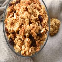 Canadian Vegan Peanut Butter Granola Recipe_image