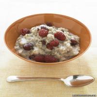 Warm Barley Cereal with Dried Cherries_image