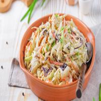 Quick and Easy Creamy Coleslaw_image