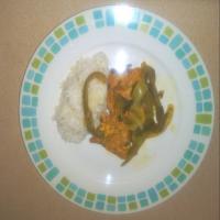 Chicken with Turmeric and Paprika over Rice_image
