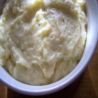 Dilled Mashed Potatoes image