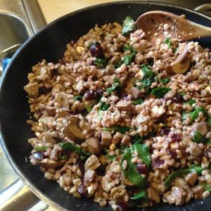 Farro, Sausage, and Spinach Dinner_image