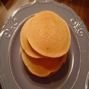 Cinnamon Applesauce Pancakes_image